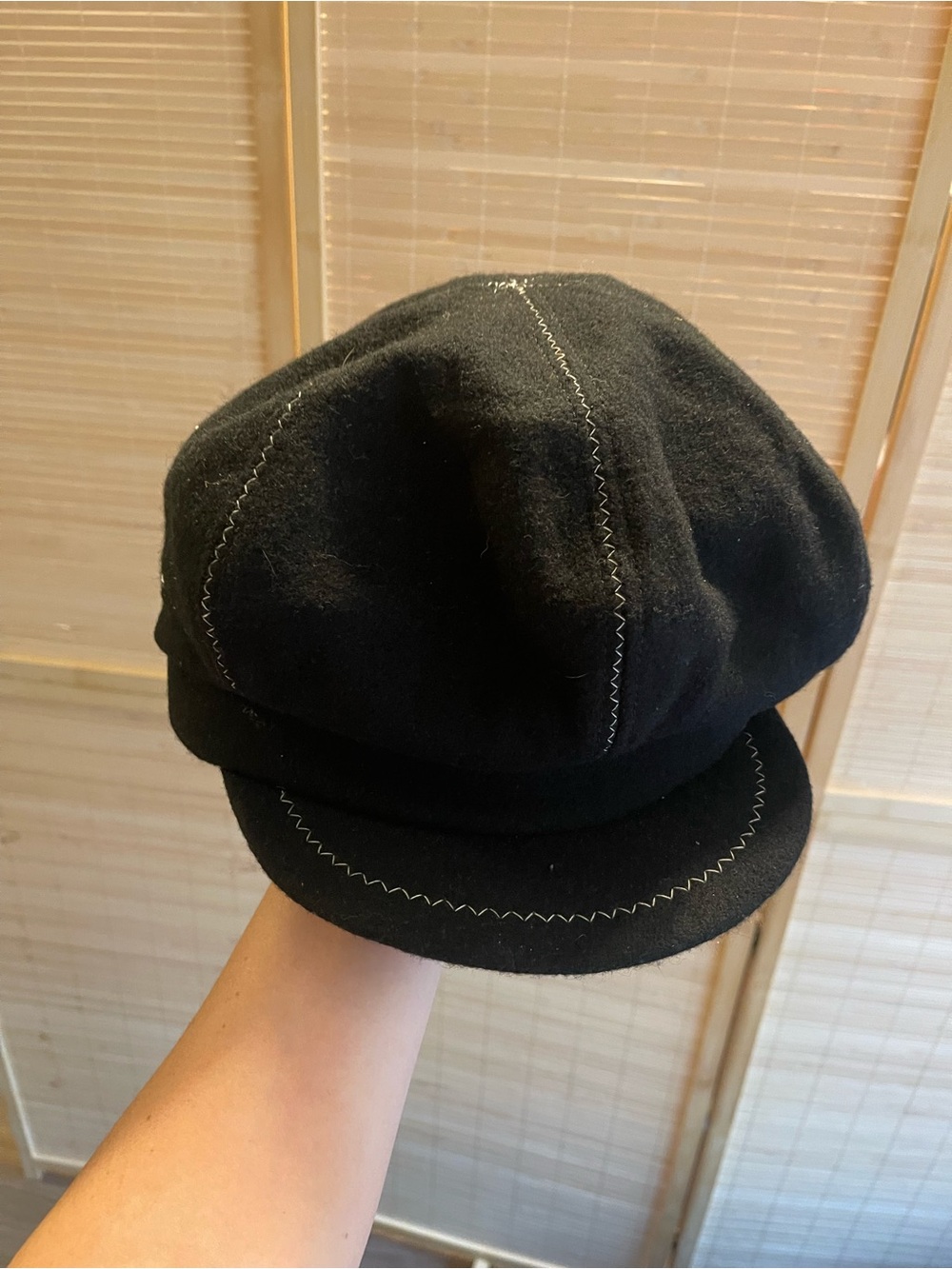 New York Hat & Cap Co Black Wool Contrast Stitch Newsboy Cap USA vintage Y2K - Picture 2 of 8